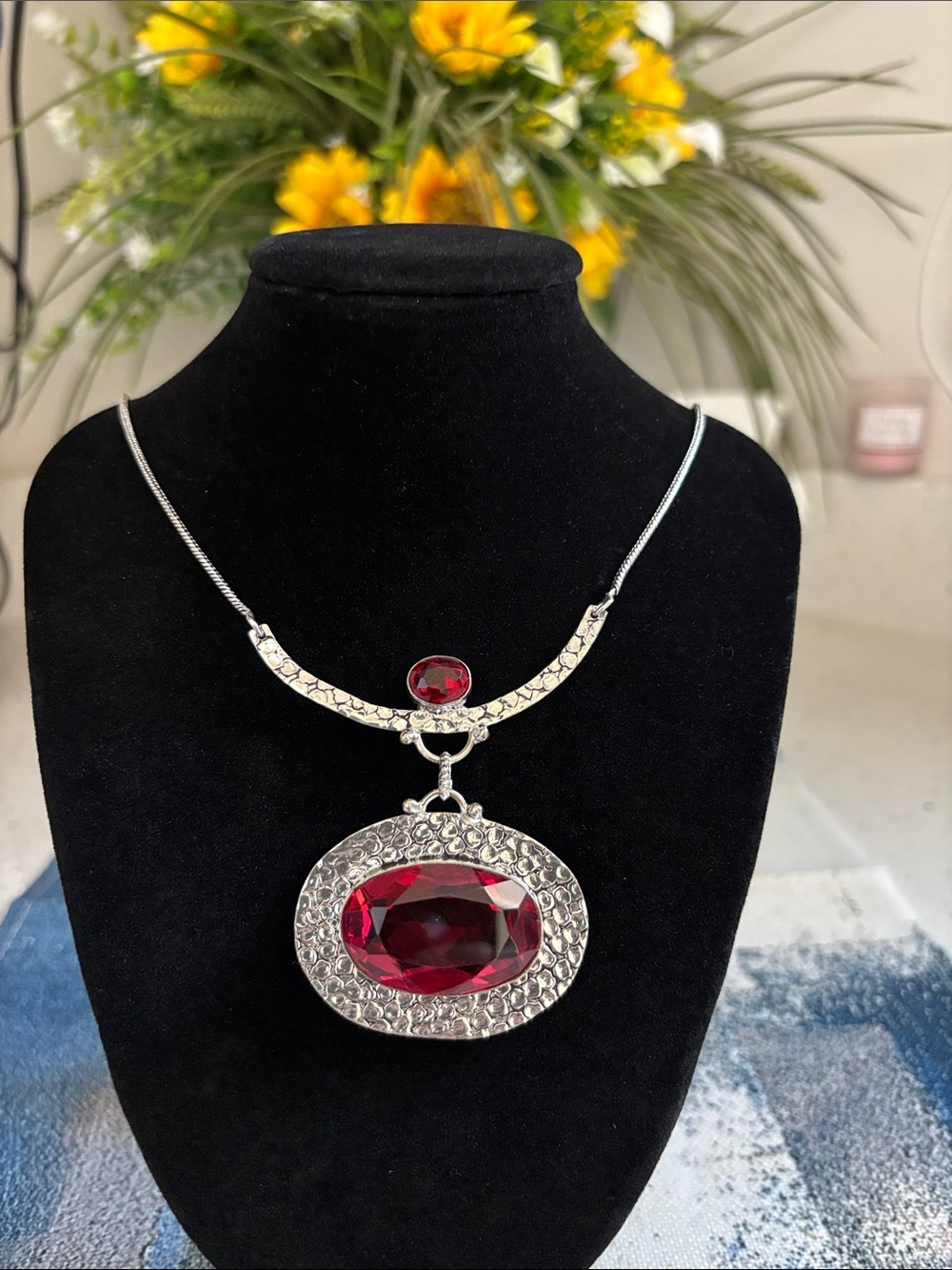 Sterling Silver Garnet Gemstone Necklace.